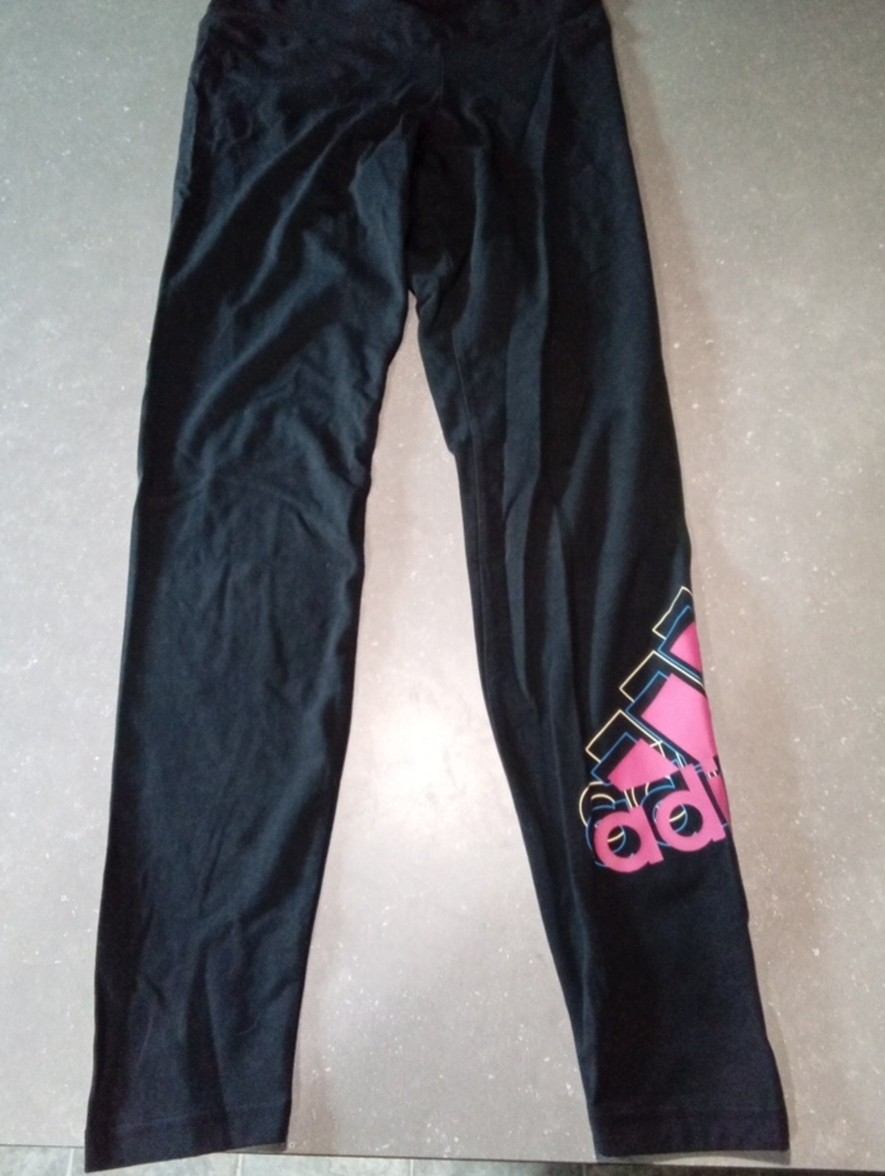 14-15Y/170.Adidas Black Leggings with Pink Logo Accent